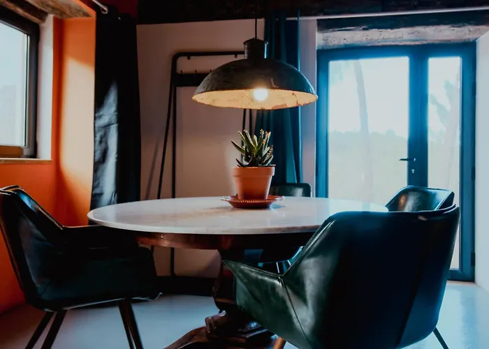 Alojamento de Acomodação e Pequeno-almoço Freedom Ville Portugal